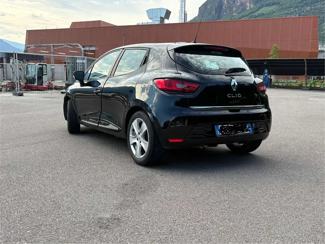 Usata Renault Clio IV 73 CV (53 kW) 2013 Berlina