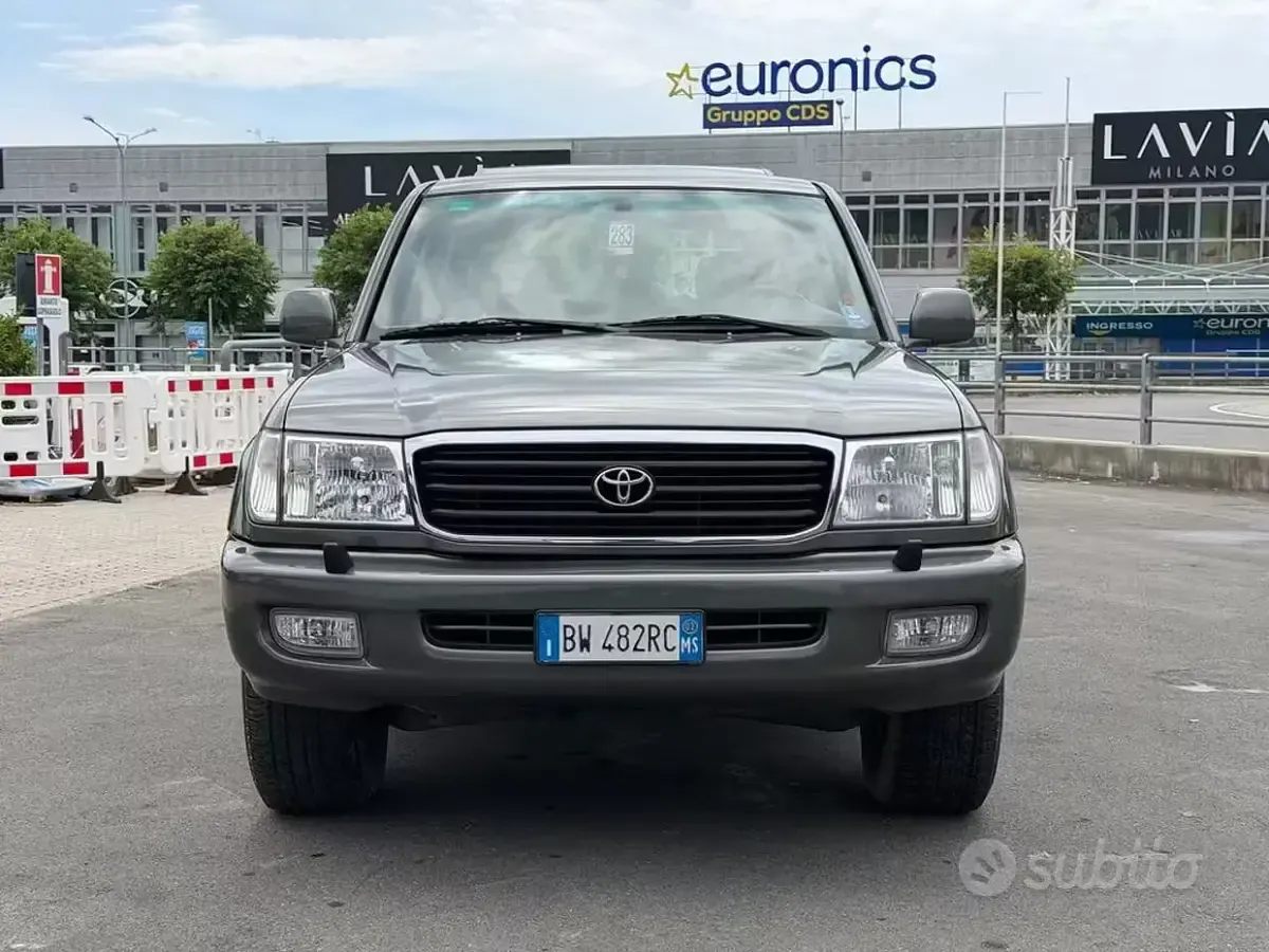 Usata Toyota Land Cruiser 204 CV (150 kW) 2002 Grigio SUV
