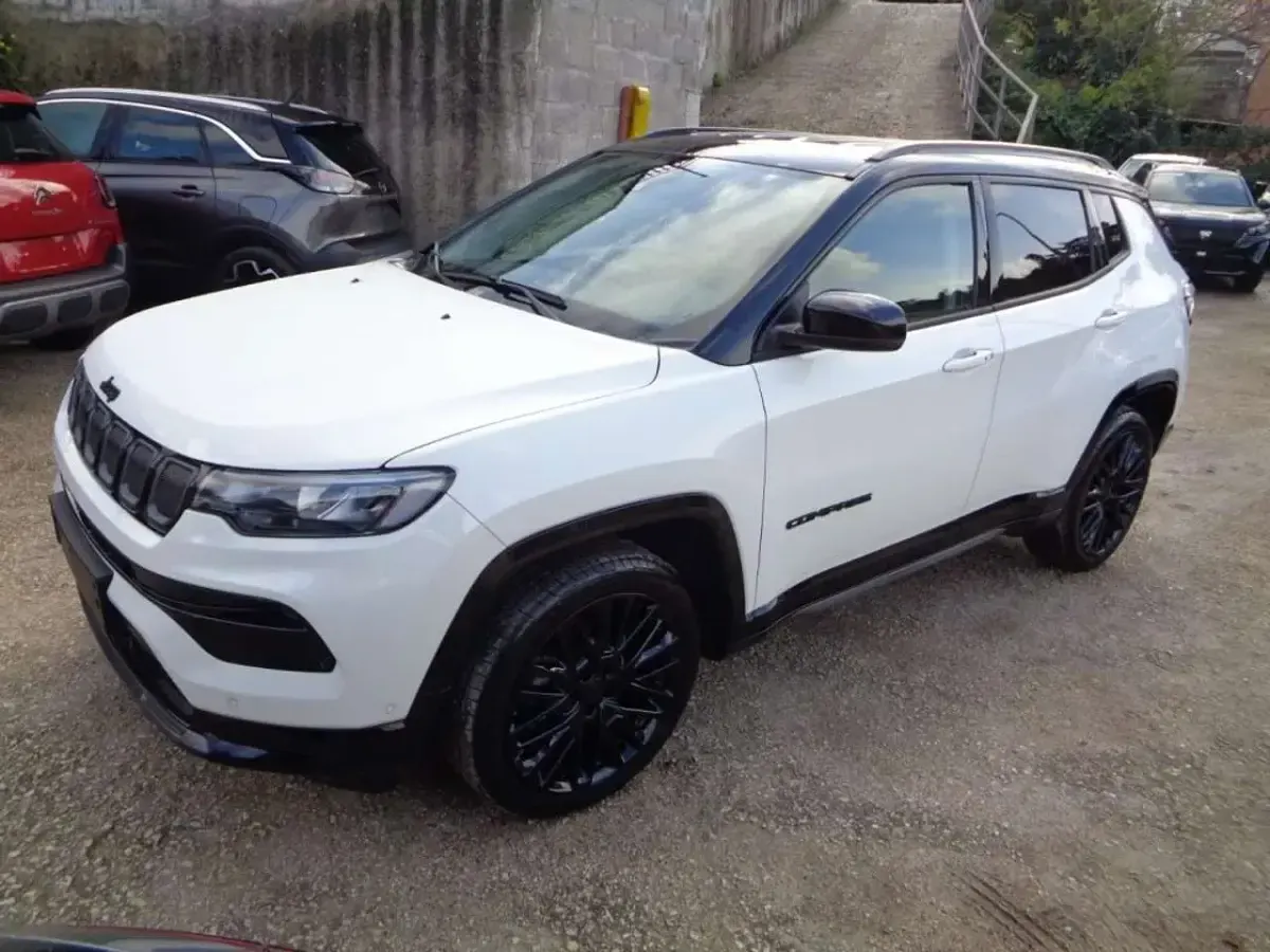 Usata Jeep Compass 131 CV (96 kW) 2023 Bianco SUV
