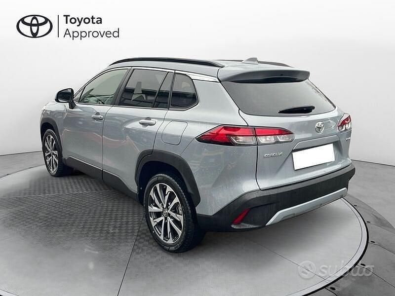 Usata Toyota Corolla Cross Trend 140 CV (102 kW) 2025 Grigio SUV