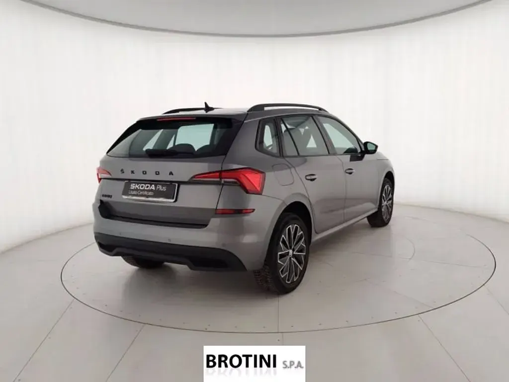 Usata Skoda Kamiq 150 CV (110 kW) 2023 Grigio metallizzato SUV