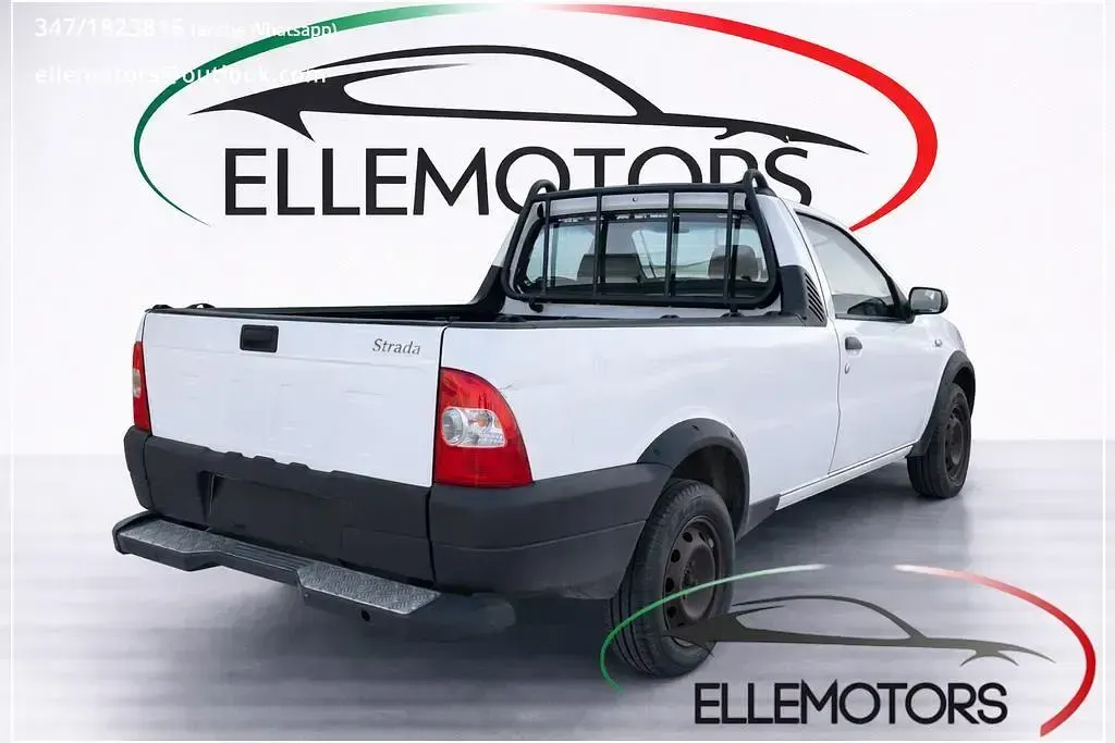 Usata Fiat Strada 61 CV (44 kW) 2003 Bianco Pick-up