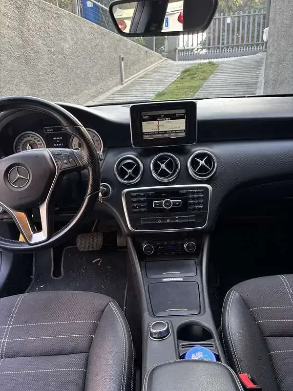 Usata Mercedes A180 109 CV (80 kW) 2013 Utilitaria
