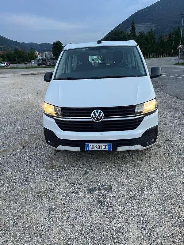 Usata VW California Beach 150 CV (110 kW) 2021 Bianco Furgone