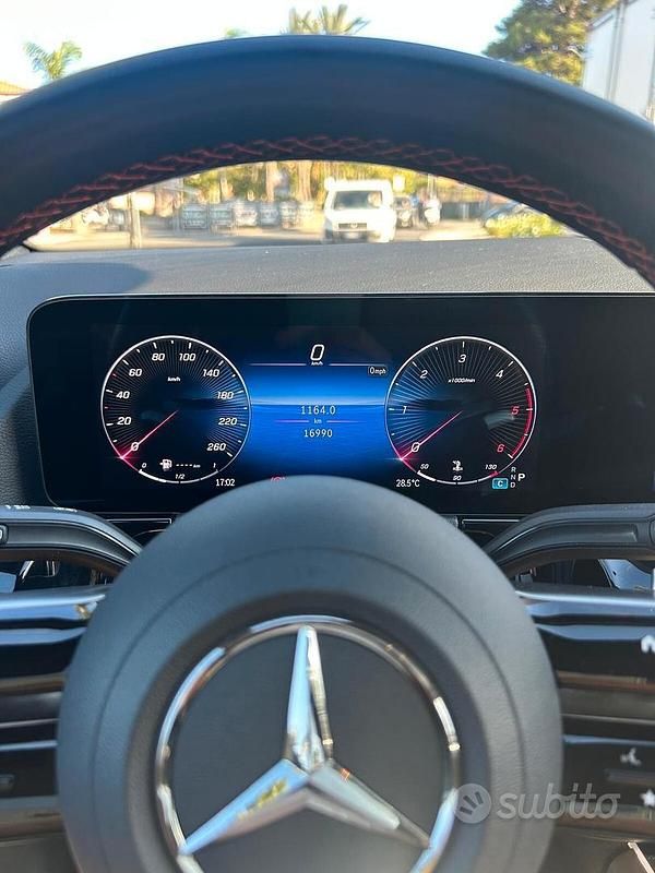 Usata Mercedes GLA200 AMG Line Premium 150 CV (110 kW) 2024 Grigio SUV