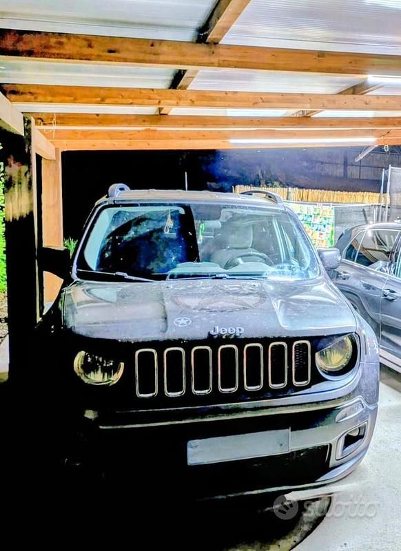 Usata Jeep Renegade 105 CV (77 kW) 2016 Grigio SUV