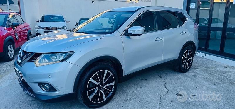Grigio Usata 2014 Nissan X-Trail Tekna SUV | 8500 € (Buon prezzo) - Immagine 1/4