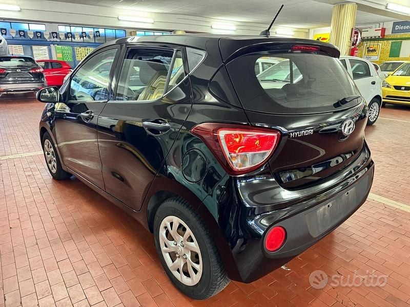 Usata Hyundai i10 Classic 67 CV (49 kW) 2018 Nero Utilitaria