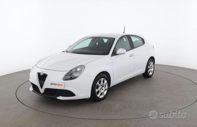 Usata Alfa Romeo Giulietta 120 CV (88 kW) 2016 Bianco Utilitaria