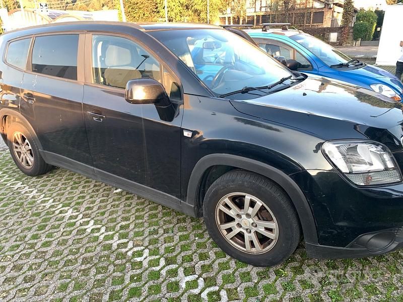 Usata 2012 Chevrolet Orlando Tre volumi | 4400 € (Buon prezzo) - Immagine 1/4