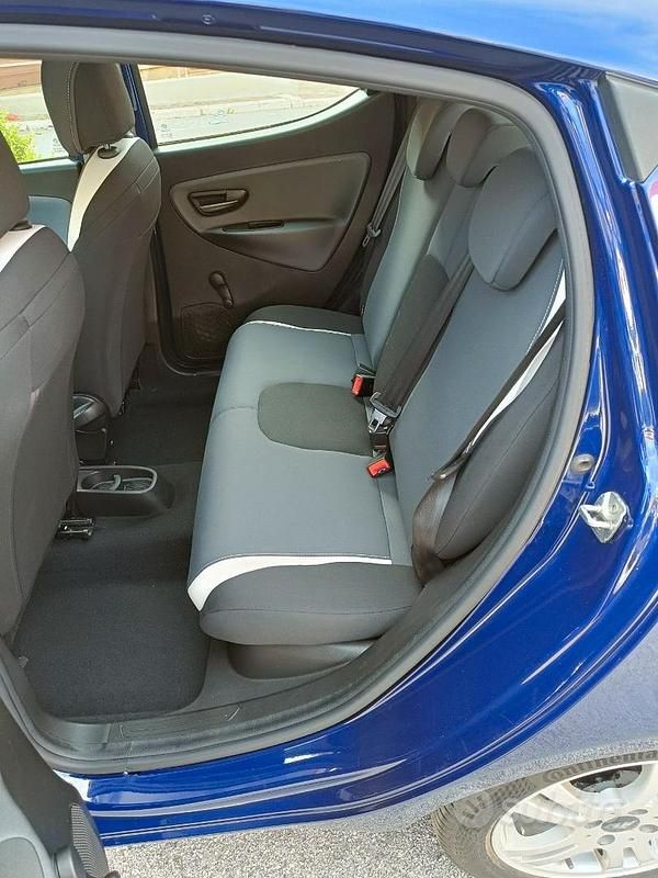 Usata Lancia Ypsilon 69 CV (50 kW) 2014 Utilitaria