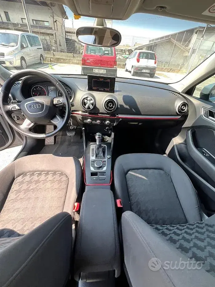 Usata Audi A3 Attraction 110 CV (80 kW) 2014 Grigio Berlina