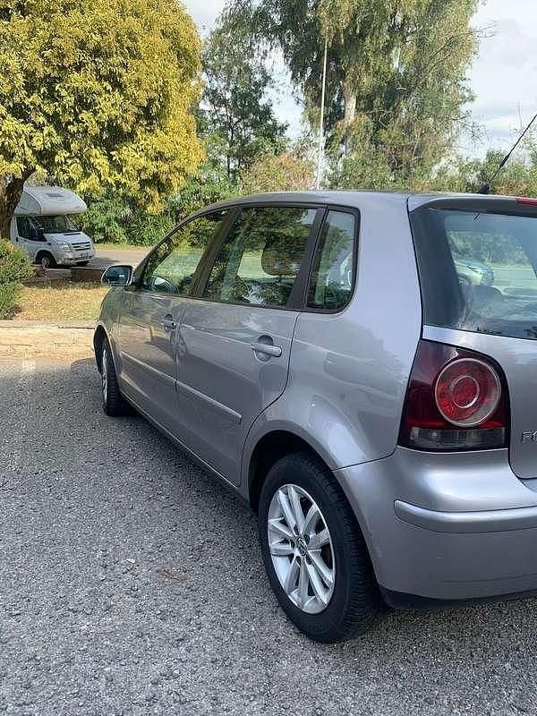 Usata 2008 VW Polo Comfortline Tre volumi | 3500 € (Buon prezzo) - Immagine 1/4