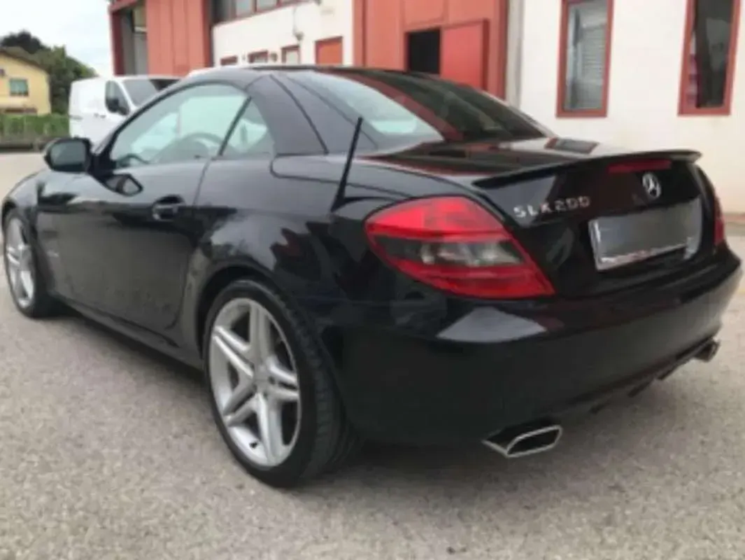 Usata Mercedes SLK200 184 CV (135 kW) 2010 Nero Cabrio