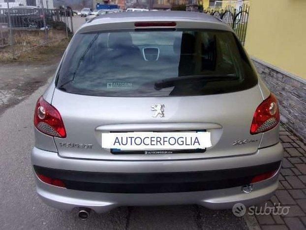 Usata Peugeot 206 59 CV (43 kW) 2010 Berlina