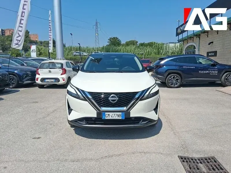 Usata Nissan Qashqai N-Connecta 140 CV (102 kW) 2023 Bianco SUV