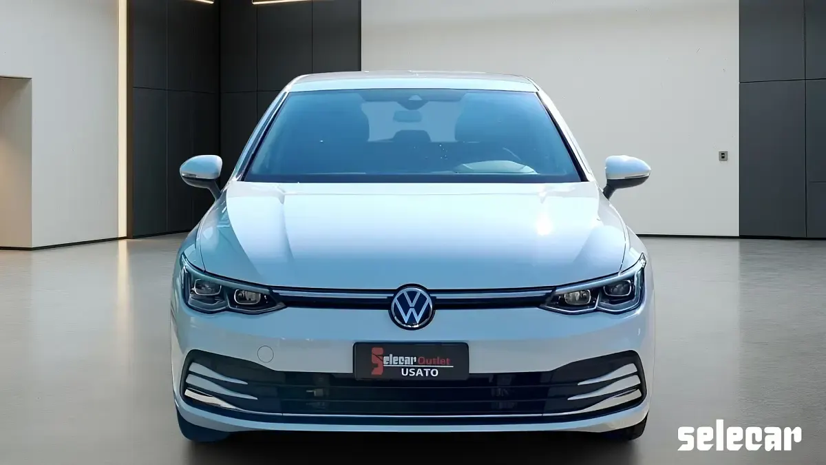 Usata VW Golf VIII Style 204 CV (150 kW) 2022 0q pure white Berlina