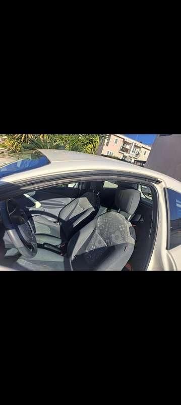 Usata Ford Ka Titanium 69 CV (50 kW) 2013 Bianco Utilitaria