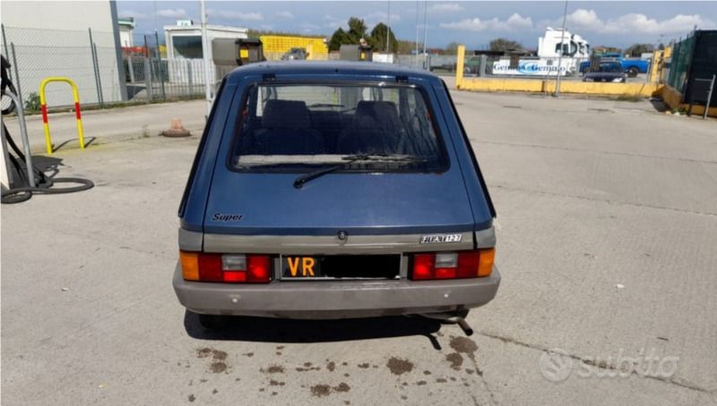 Usata Fiat 127 45 CV (33 kW) 1982 Blu Utilitaria