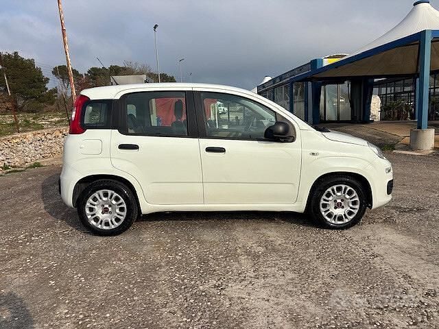 Usata Fiat Panda Lounge 95 CV (69 kW) 2016 Bianco Utilitaria