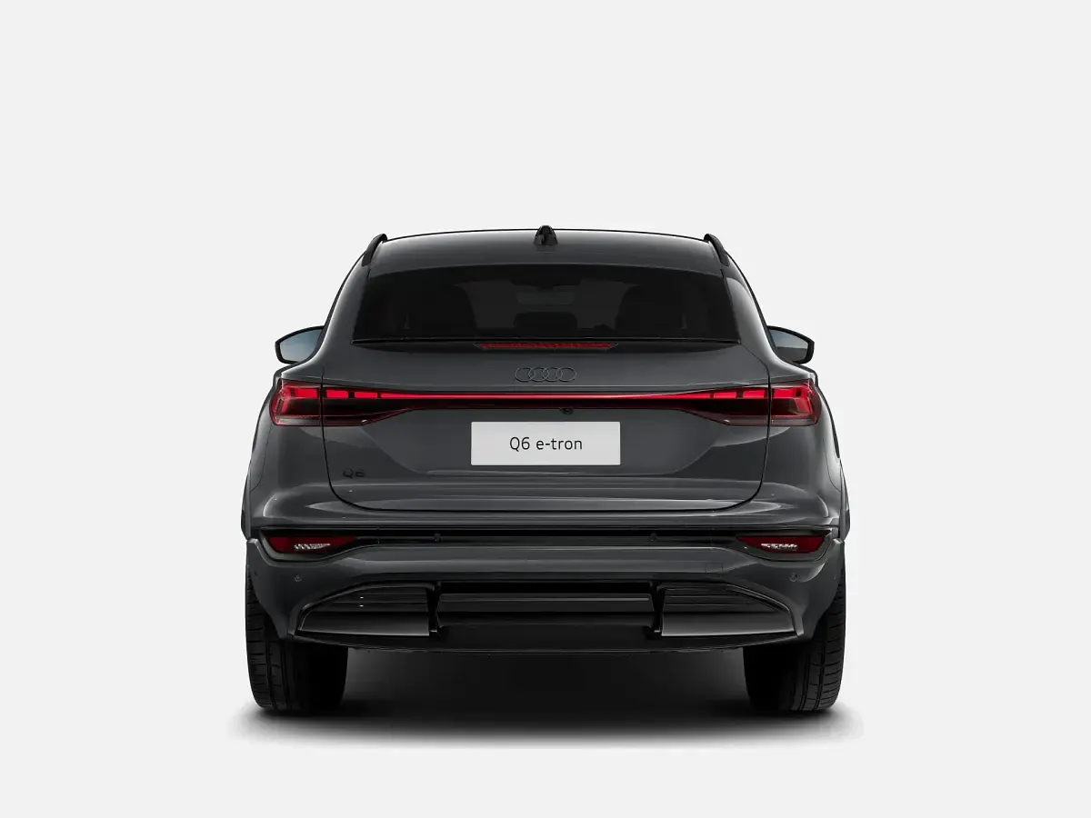 Nuova Audi e-tron S-Line 119 kW (163 CV) 2025 Grigio magnete SUV