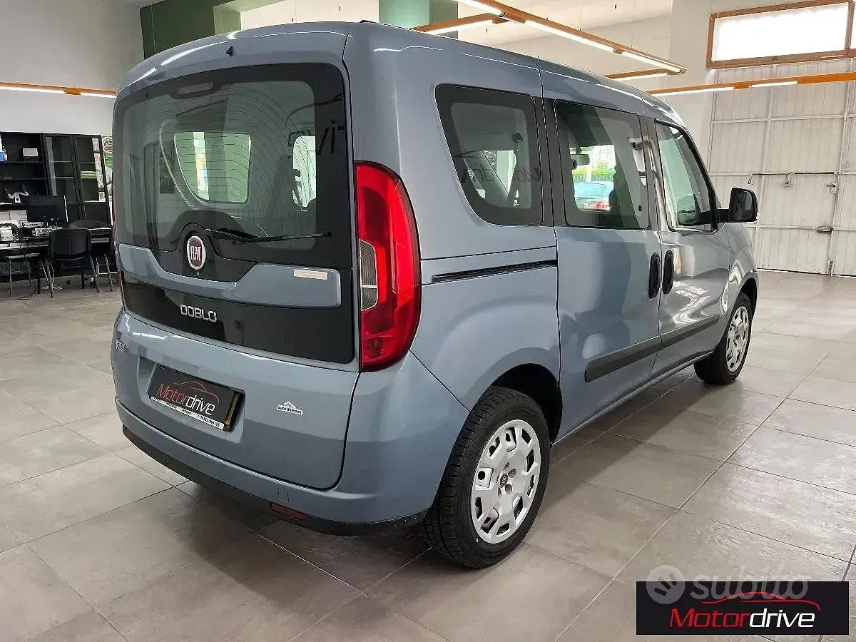 Usata Fiat Doblò 120 CV (88 kW) 2016 Monovolume