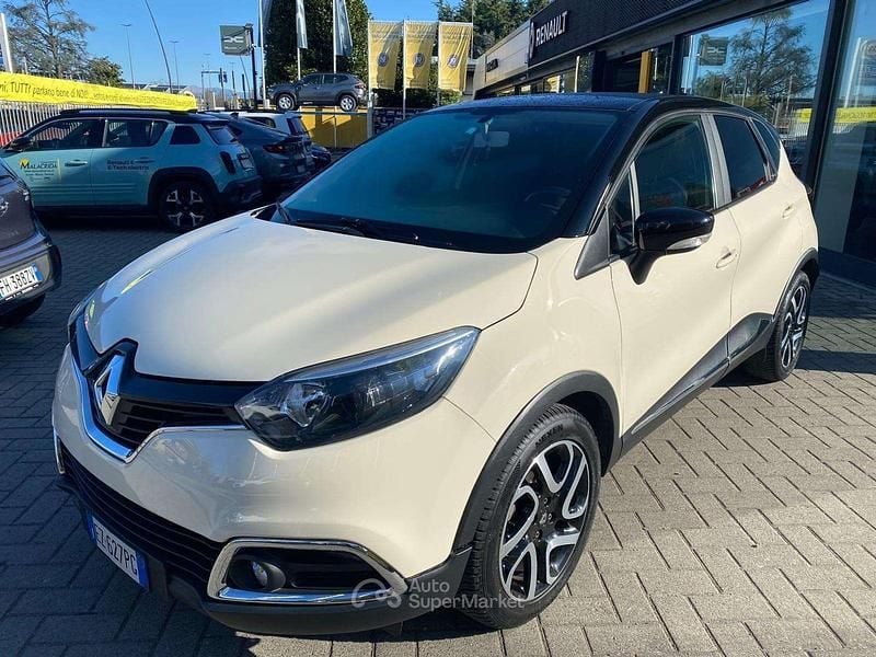 Usata Renault Captur 90 CV (66 kW) 2015 Beige chiaro SUV