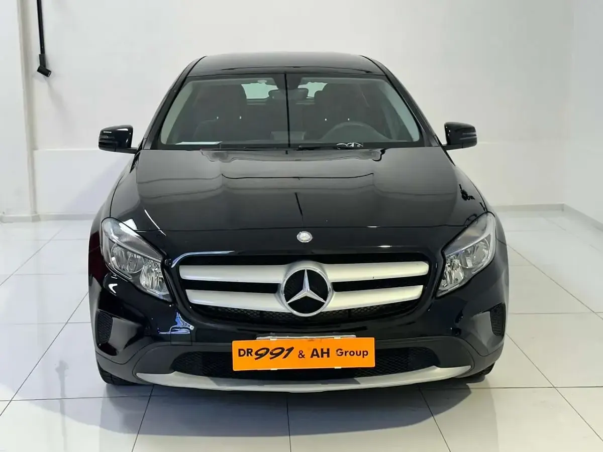 Usata Mercedes GLA180 109 CV (80 kW) 2015 Nero SUV