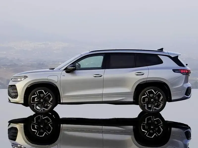 Nuova VW Tayron 203 CV (149 kW) 2026 Marrone SUV