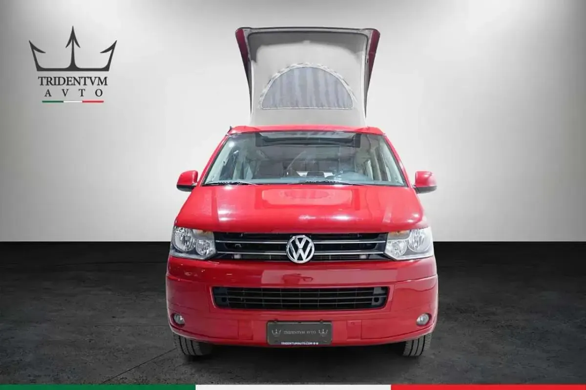 Usata VW California Comfortline 140 CV (102 kW) 2010 Rosso Furgone