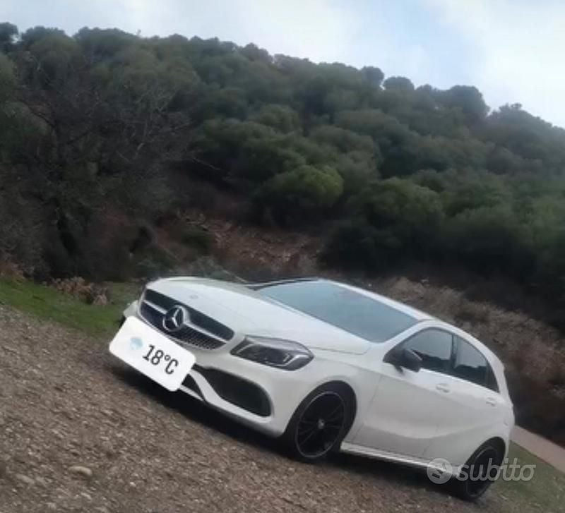 Bianco Usata 2015 Mercedes A180 Tre volumi | 12.000 € - Immagine 1/4