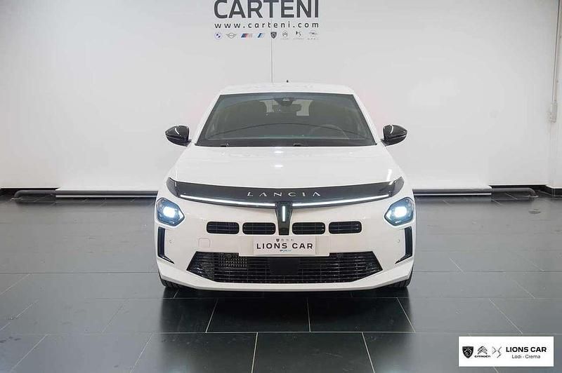 Usata Lancia Ypsilon 101 CV (74 kW) 2025 Bianco Utilitaria