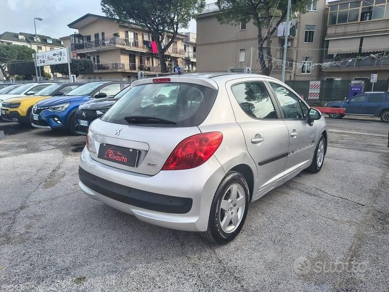 Usata Peugeot 207 Sport 70 CV (51 kW) 2009 Grigio Berlina