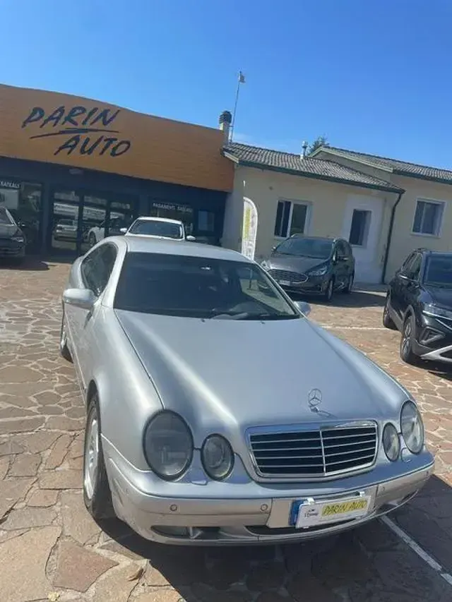 Usata Mercedes CLK200 Avantgarde 163 CV (119 kW) 2001 Argento Coupé
