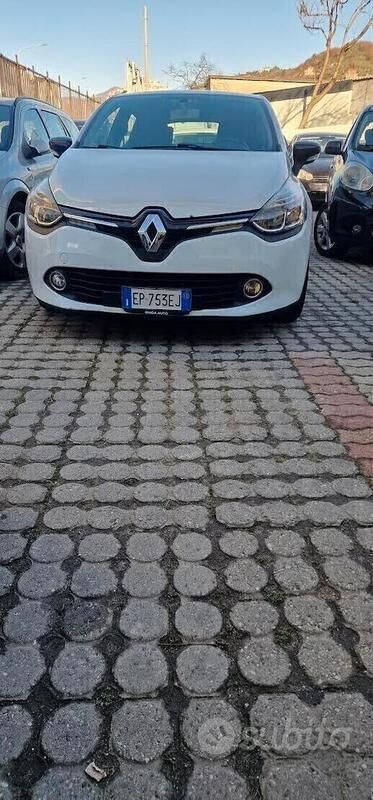 Usata Renault Clio IV 75 CV (55 kW) 2012 Bianco Berlina