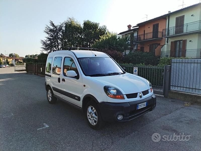 Bianco Usata 2005 Renault Kangoo Authentique Monovolume | 3900 € (Buon prezzo) - Immagine 1/4