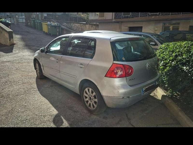 Usata VW Golf IV Comfortline 105 CV (77 kW) 2004 Argento Berlina