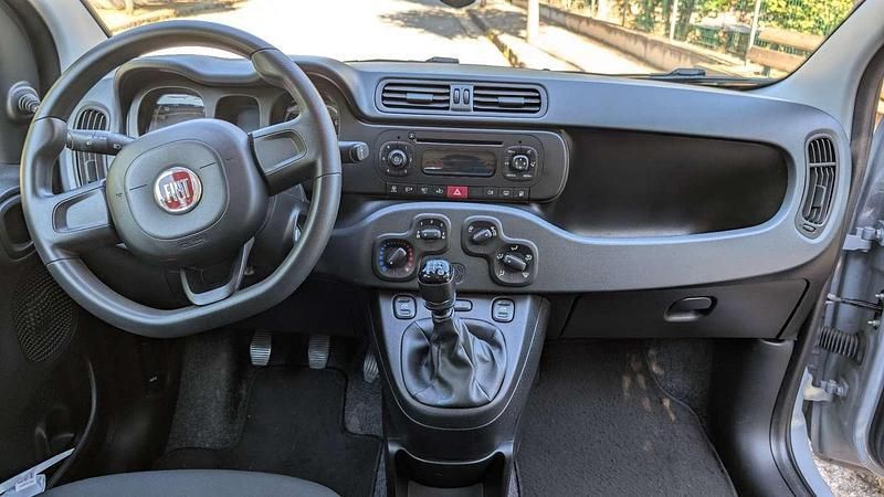 Usata Fiat Panda Easy 85 CV (62 kW) 2018 Grigio Utilitaria