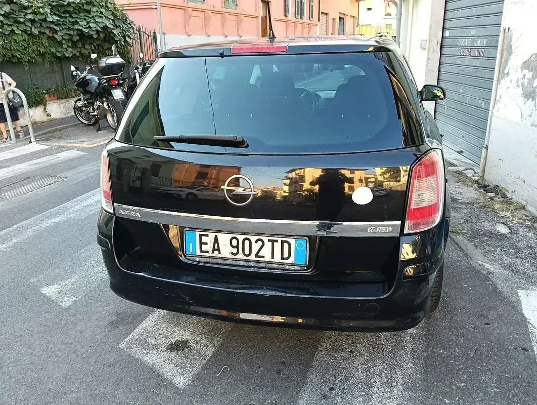 Usata Opel Astra Enjoy 116 CV (85 kW) 2010 Station wagon
