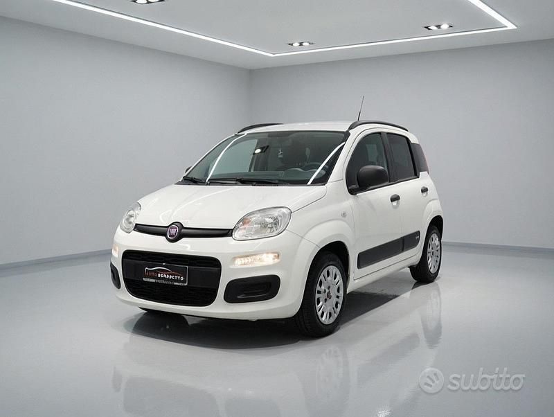 Usata Fiat Panda Lounge 69 CV (50 kW) 2019 Bianco Utilitaria