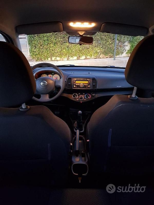 Usata Nissan Micra 80 CV (58 kW) 2009 Grigio Berlina