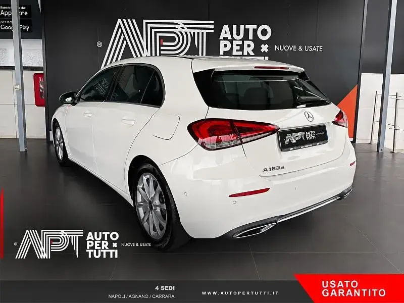 Usata Mercedes A180 116 CV (85 kW) 2020 Bianco Berlina