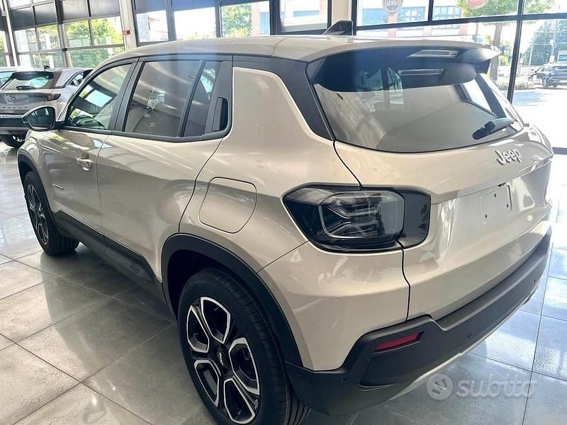 Nuova Jeep Avenger Summit 2025 Grigio SUV