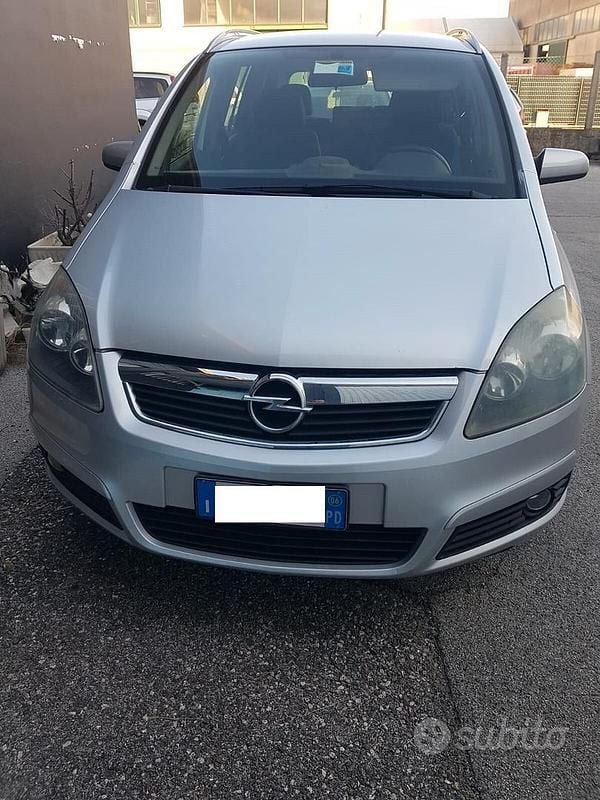Usata Opel Zafira Cosmo 105 CV (77 kW) 2006 Grigio Monovolume