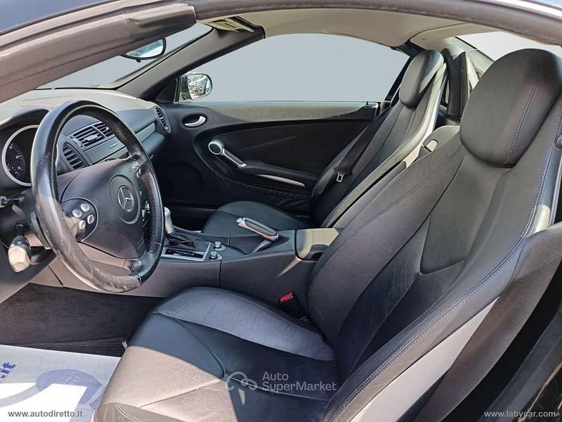 Usata Mercedes SLK200 163 CV (119 kW) 2007 Nero Cabrio