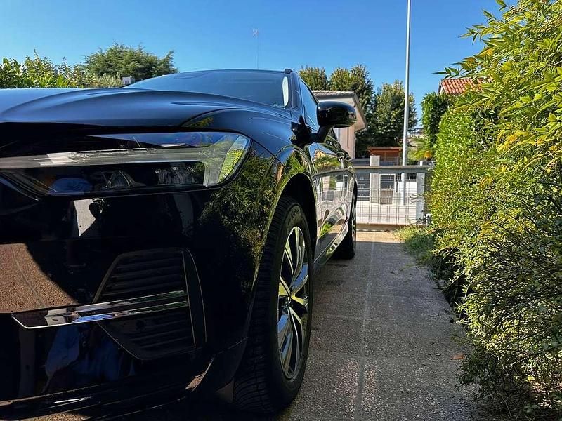 Usata Volvo XC60 Momentum 197 CV (144 kW) 2022 SUV