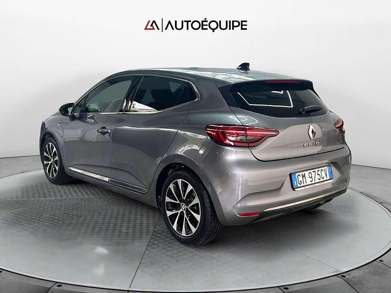 Usata Renault Clio V Techno 145 CV (106 kW) 2022 Grigio Utilitaria