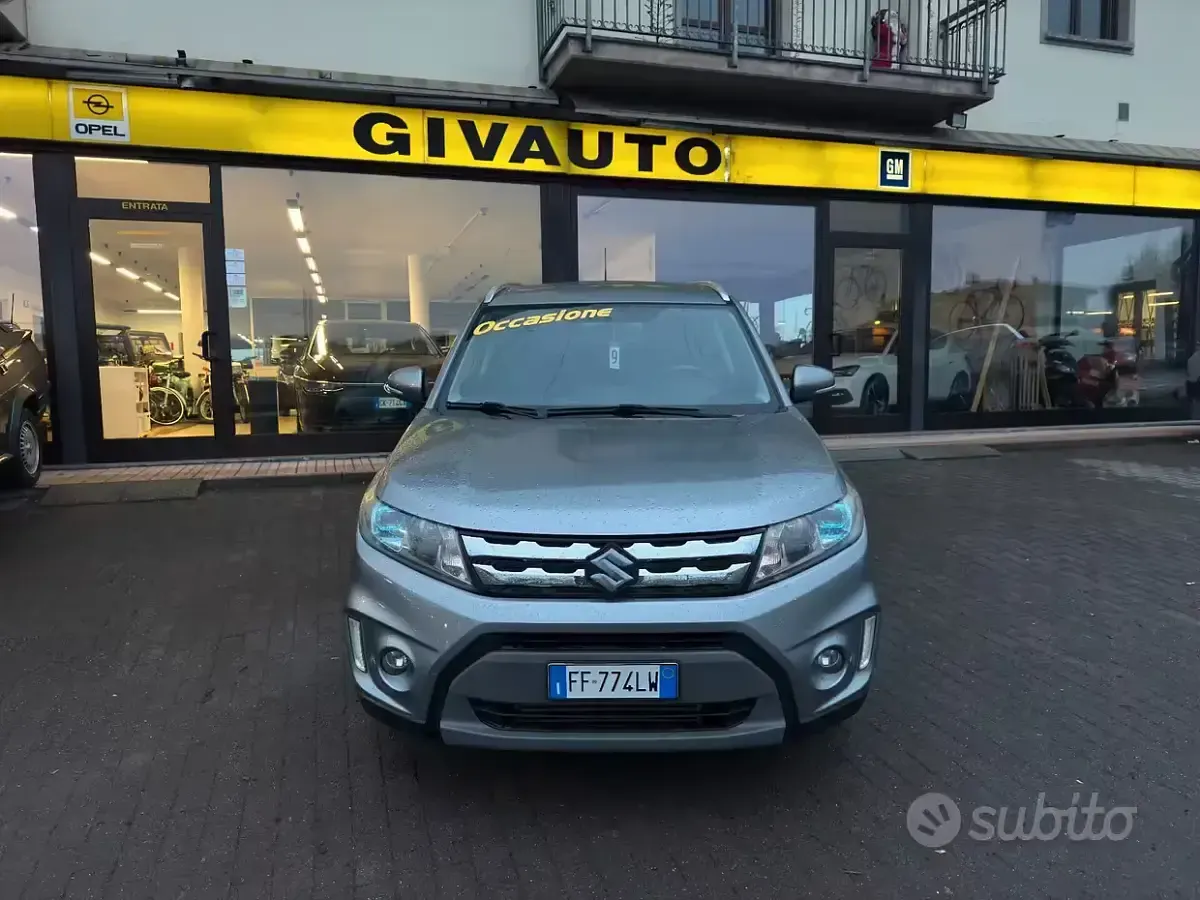 Usata Suzuki Vitara 120 CV (88 kW) 2016 Grigio SUV