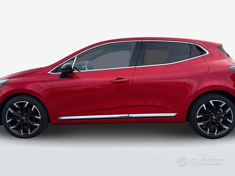 Nuova Renault Clio V Techno 100 CV (73 kW) 2025 Rosso Berlina