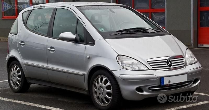Usata Mercedes A160 102 CV (75 kW) 2002 Grigio Berlina